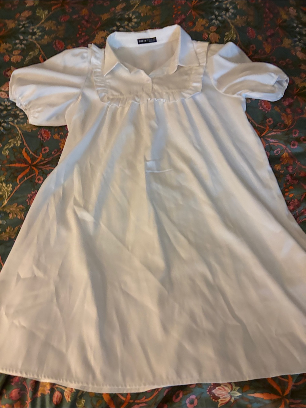 White puff Short-Sleeve dress with Peter Pan Collar
